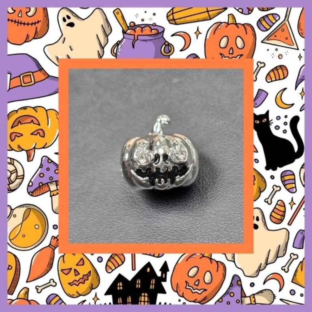 🎃 Silver Jack-o'-lantern Charm‎ (NWOT)